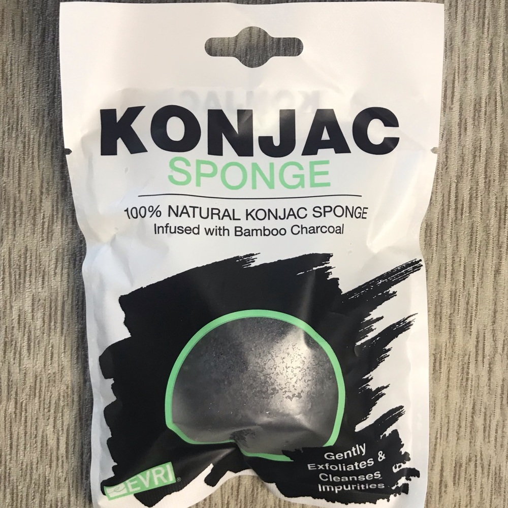 🌞10/$35🌞Konjac Sponge with Bamboo & Charcoal